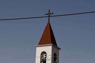 Lomo Magullo abraza la vida con la escultura homenaje a la Traída del Agua/Francisco Javier Santana y TA.
